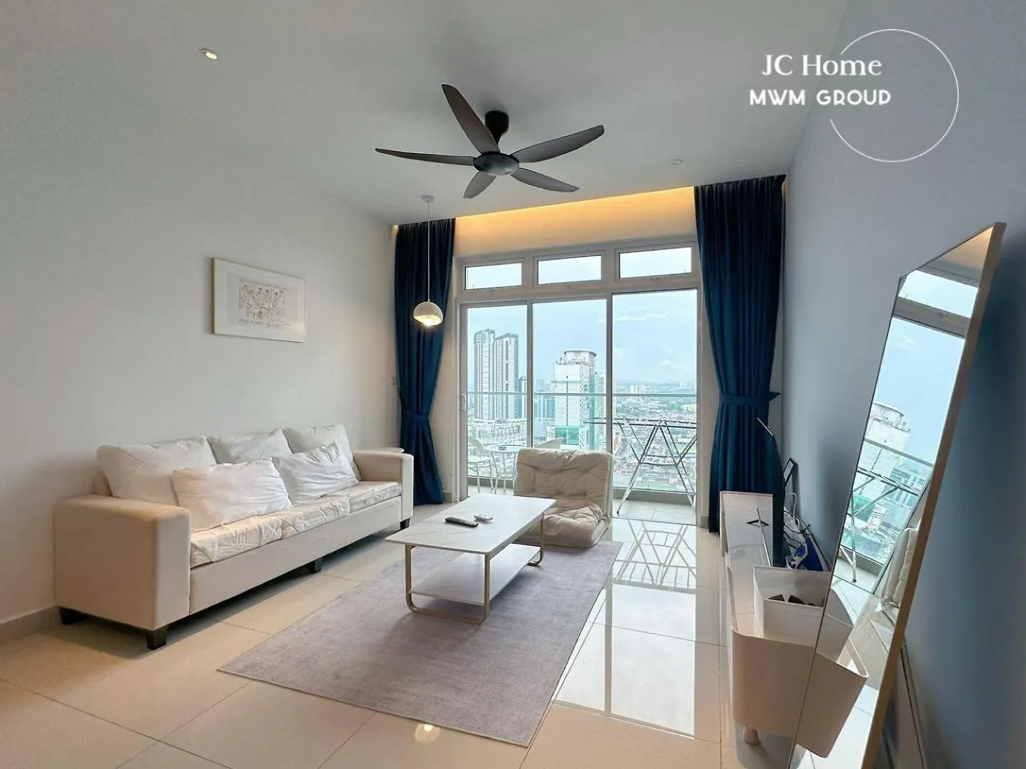 Twin Galaxy City View Homestay Near Ciq Johor Bahru