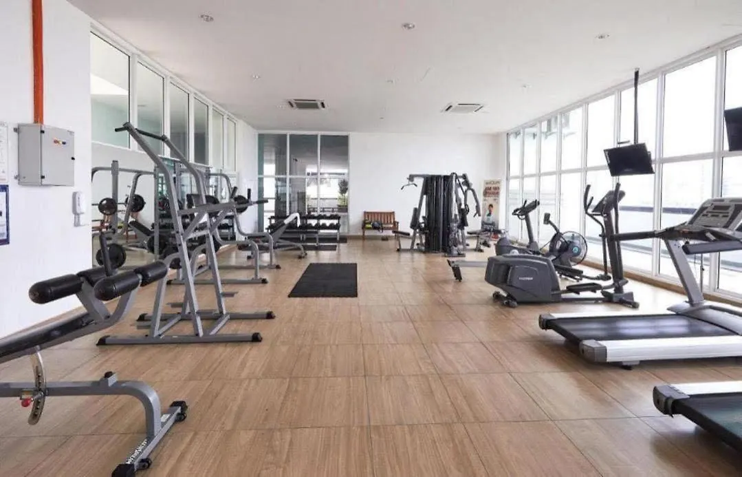 Twin Galaxy City View Homestay Near Ciq Johor Bahru 0*,